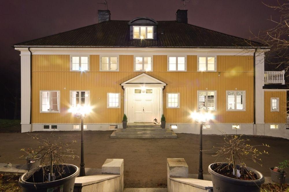 Villa Harriet Fittja Экстерьер фото